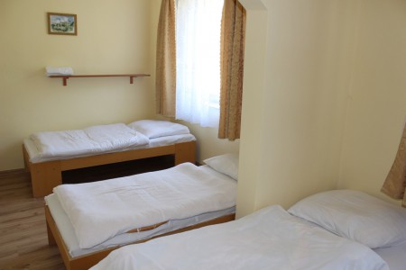 - ubytovanie:  štvorposteľová izba 